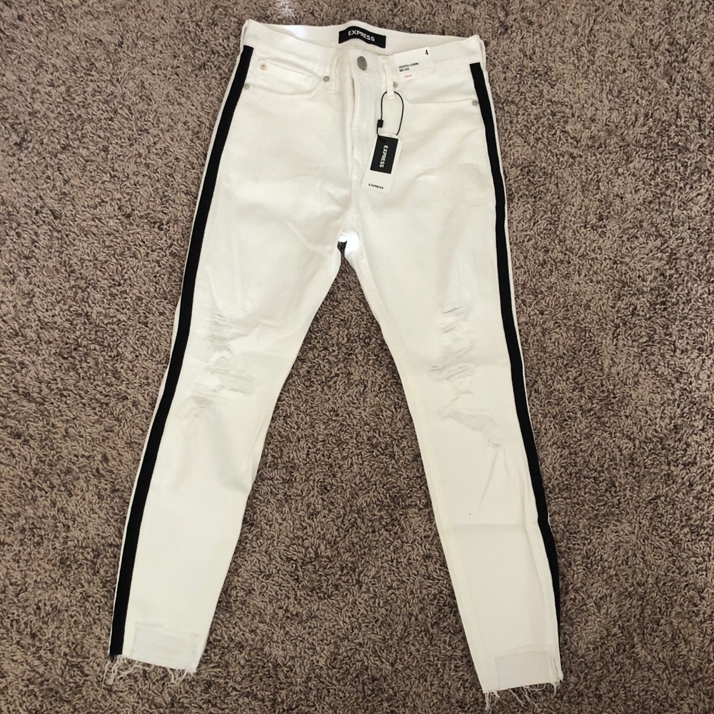 Express White Mid Rise Cropped Jeans NEW W/TAGS